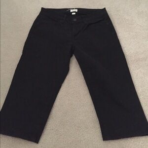 Levi's Black Capris Y2K